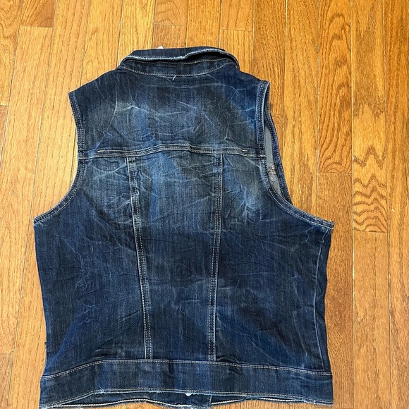 Maurice’s denim jacket - Picture 2 of 3